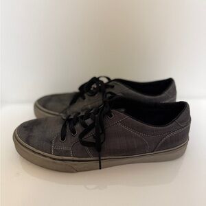 Vans Men's Casual Gray Canvas Lace-Up Sneakers Size 10